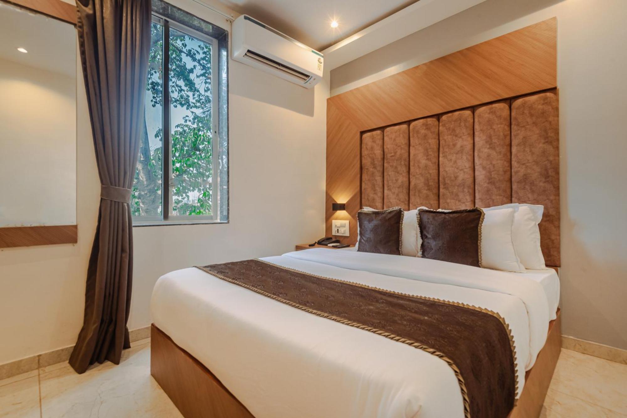 Hotel Silver Park Mumbai  Buitenkant foto