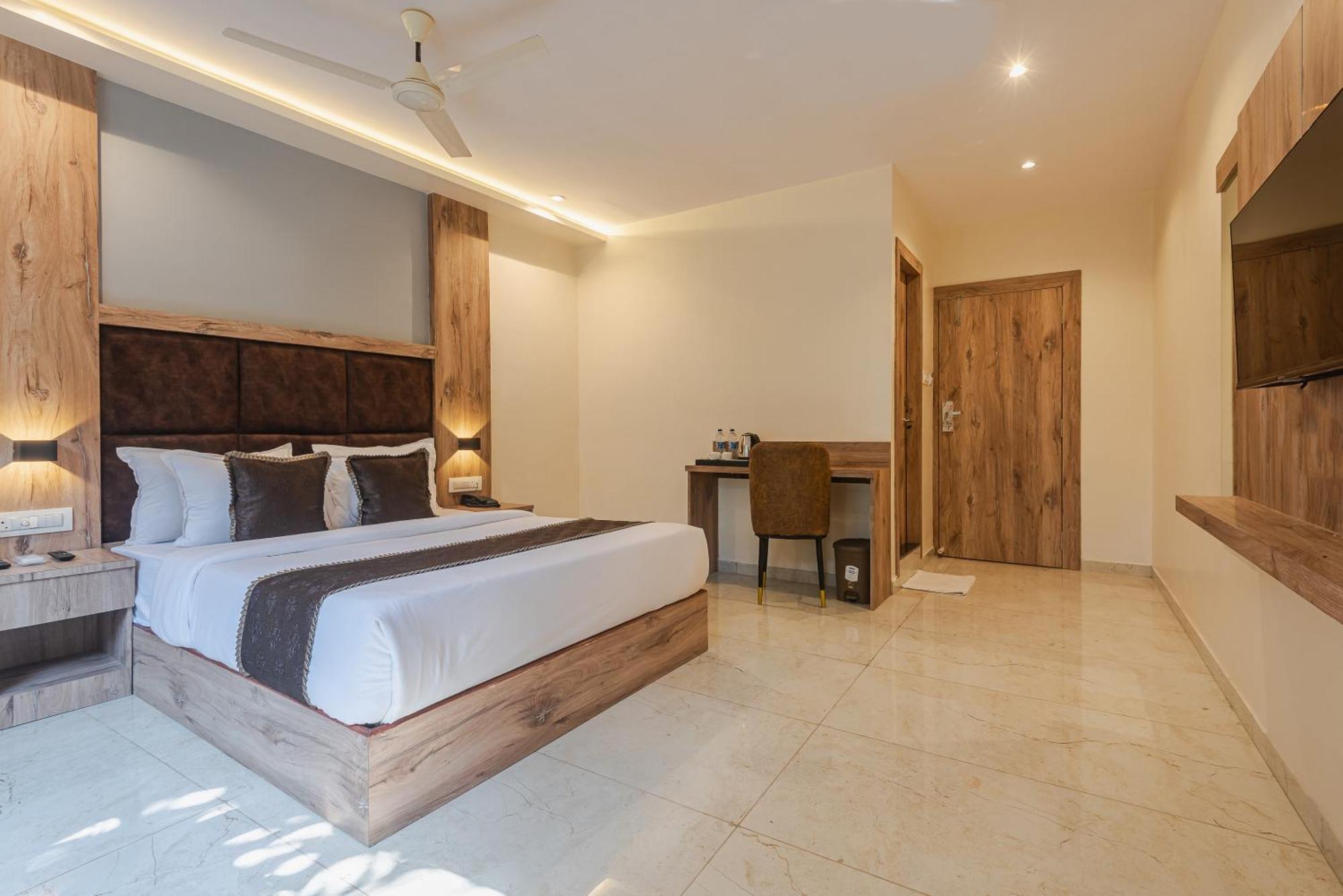 Hotel Silver Park Mumbai  Buitenkant foto