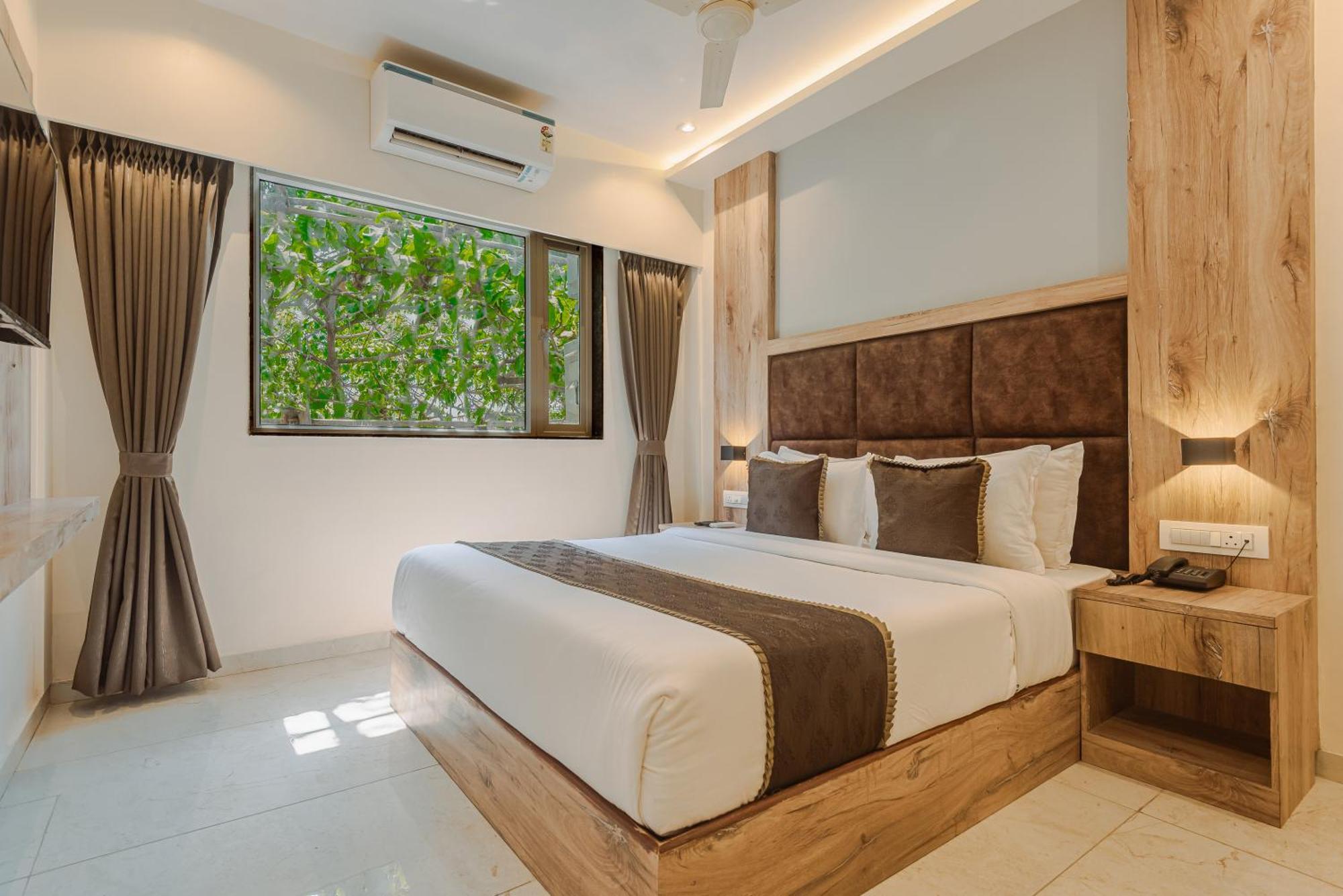 Hotel Silver Park Mumbai  Buitenkant foto